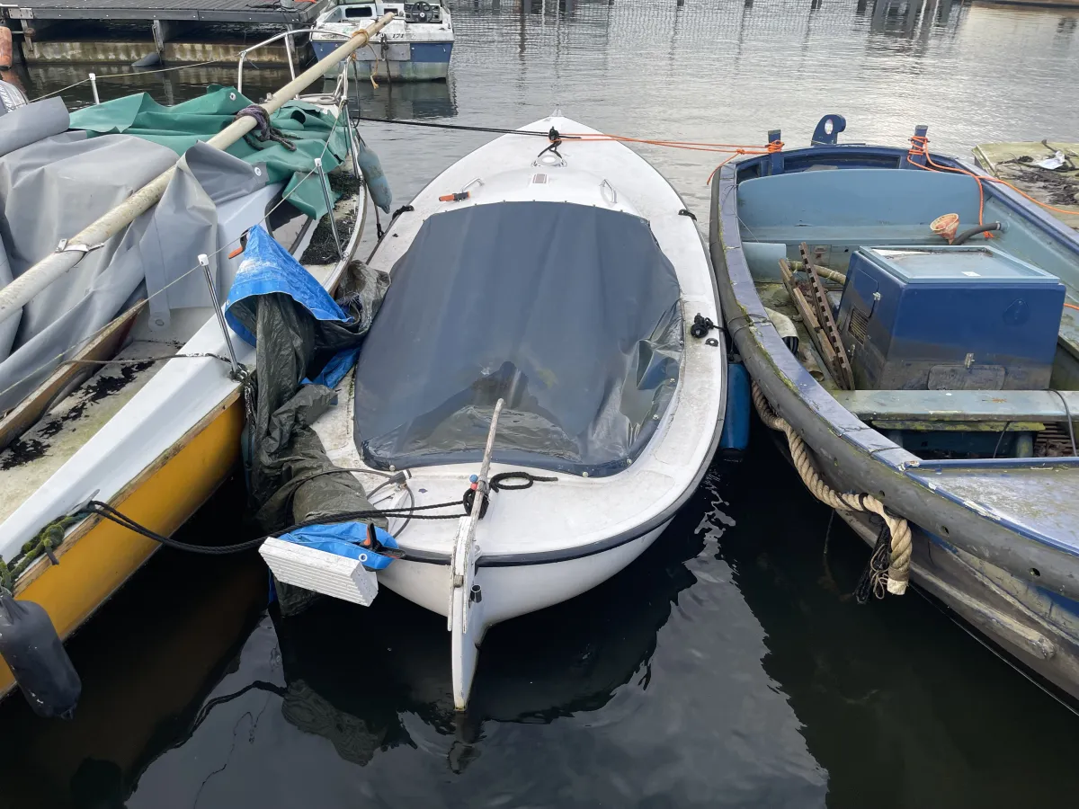 Polyester Budgetboat Sloep 500