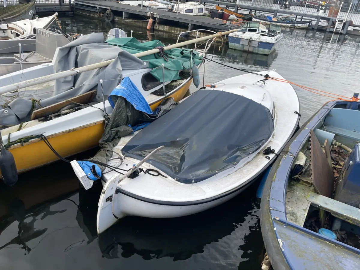 Polyester Budgetboat Sloep 500