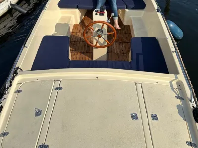 Polyester Sloep Nicky 530 Foto 2