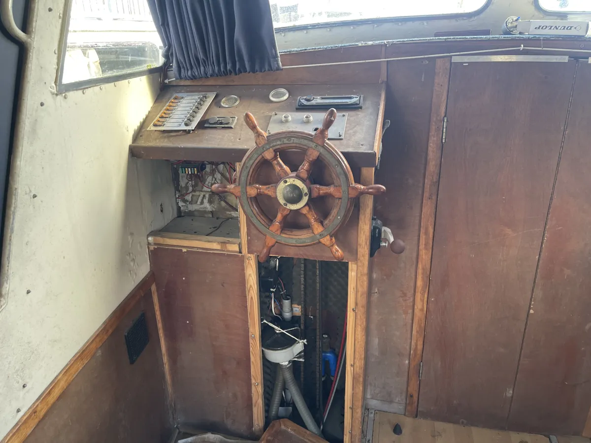 Steel Budgetboat Motorboat 700