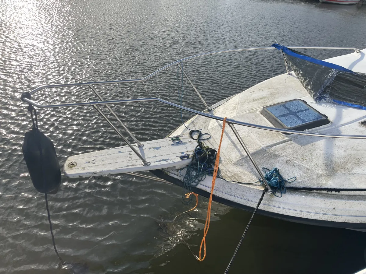 Polyester Budgetboat Bayliner 700