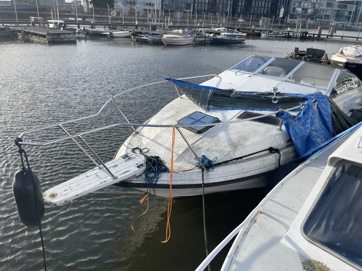 Polyester Budgetboat Bayliner 700