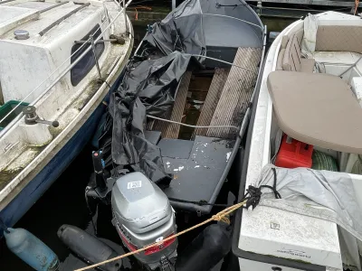 Steel Budgetboat Vlet 380 Photo 3