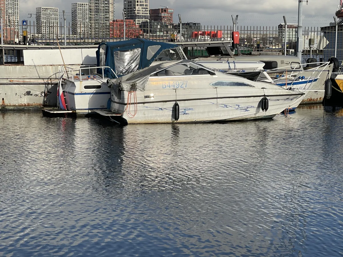 Polyester Budgetboat Bayliner 700