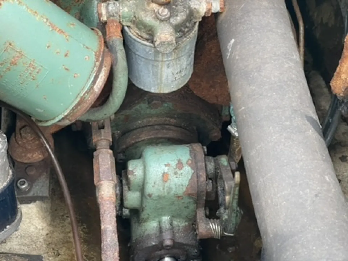 Polyester Budgetboat Cabin sailboat 700