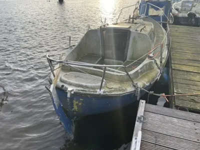 Polyester Budgetboat Cabin sailboat Midget Photo 3