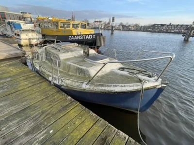 Polyester Budgetboat Cabin sailboat Midget Photo 0