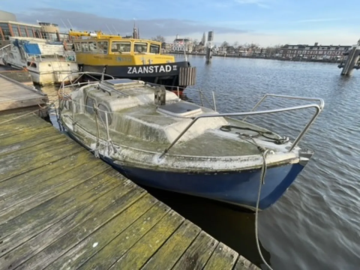 Polyester Budgetboat Cabin sailboat Midget