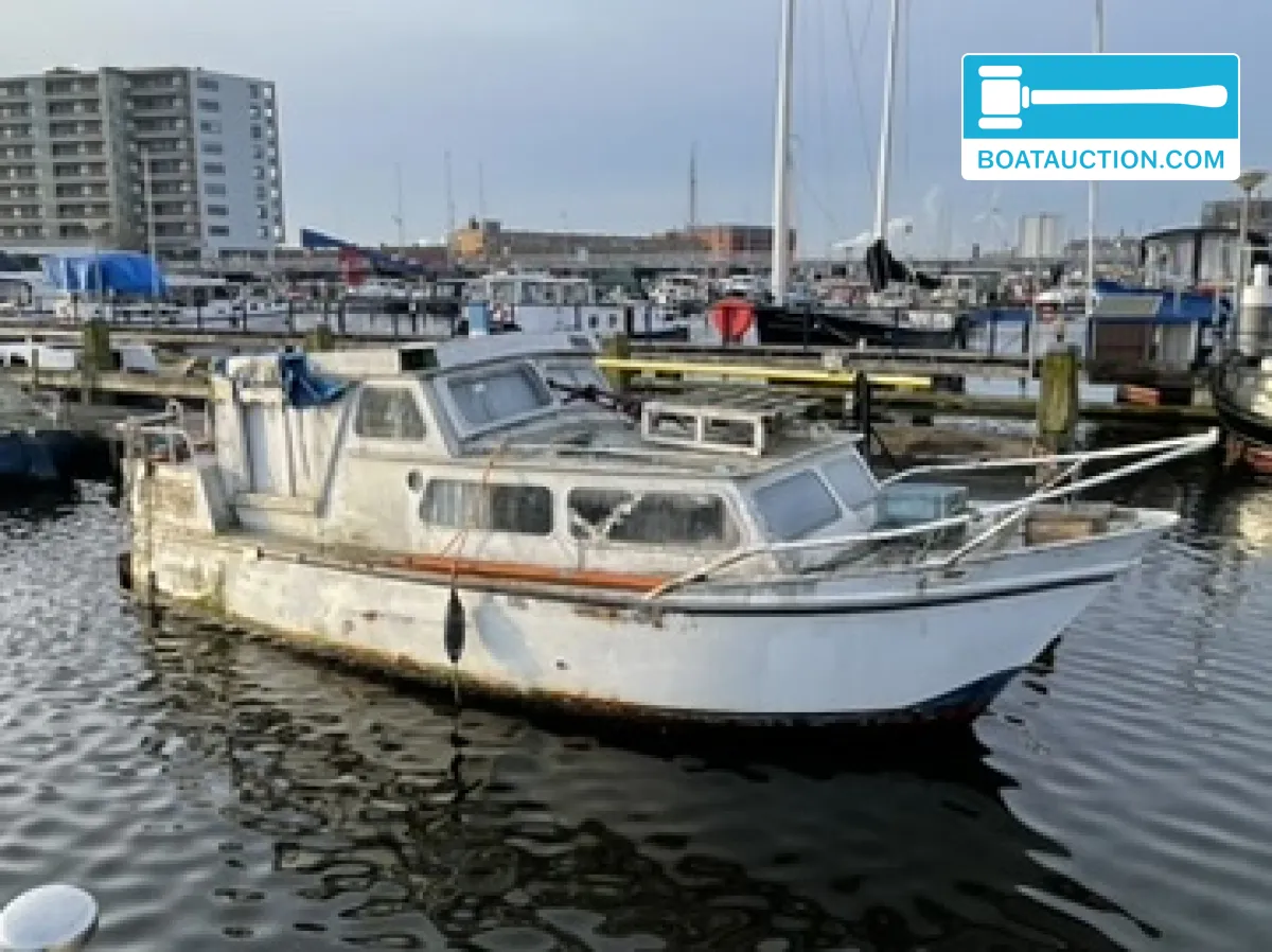 Thumbnail - Motorboat 800