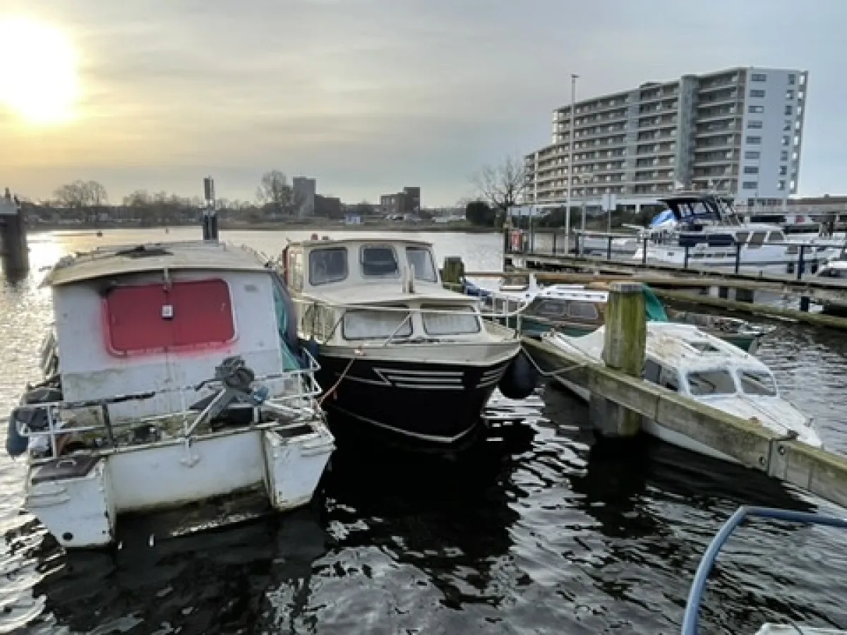 Steel Budgetboat Motorboat 800