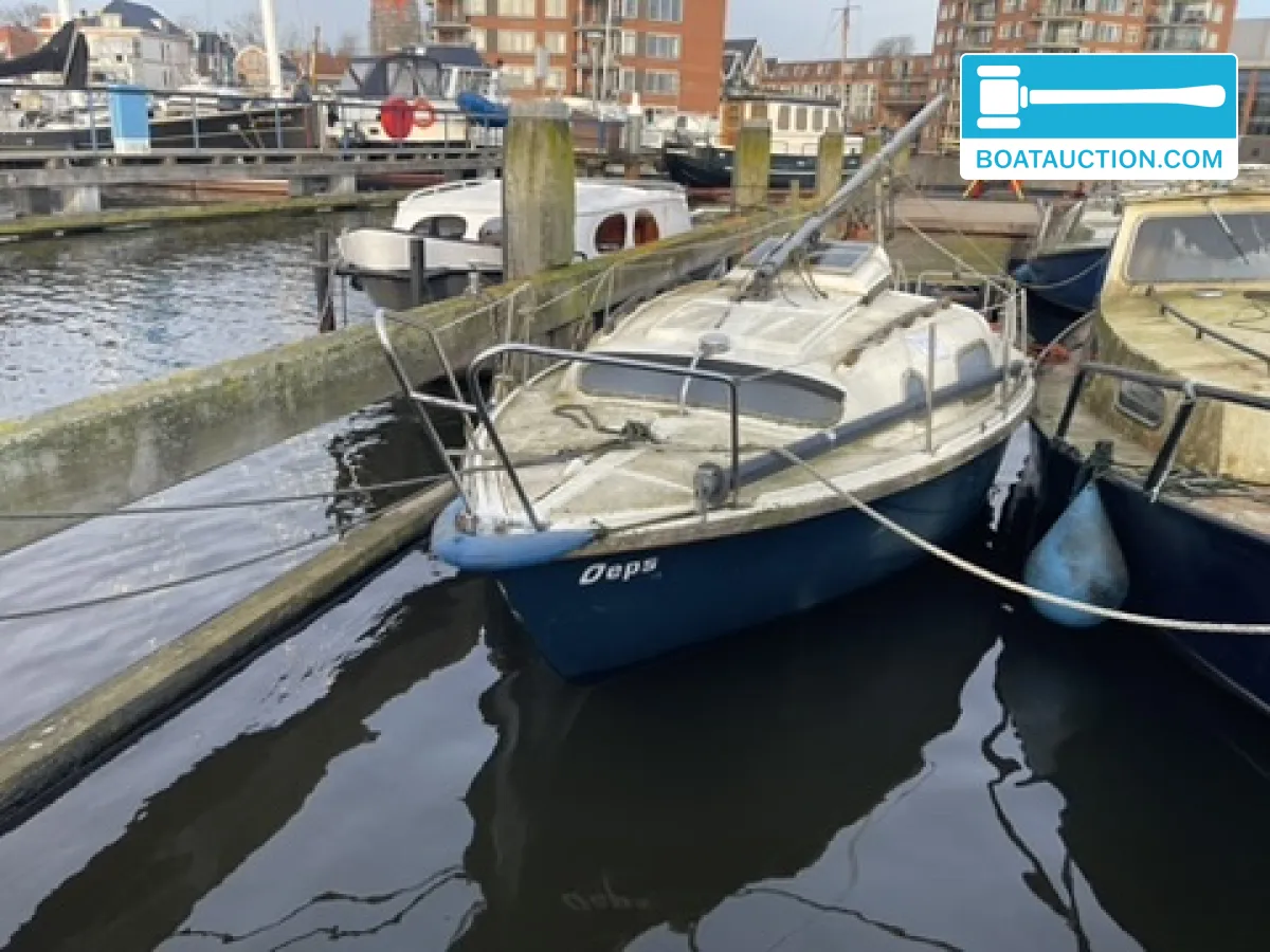 Thumbnail - Kajuitzeilboot 600