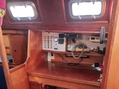 Steel Sailboat Van de Stadt 34 Photo 8