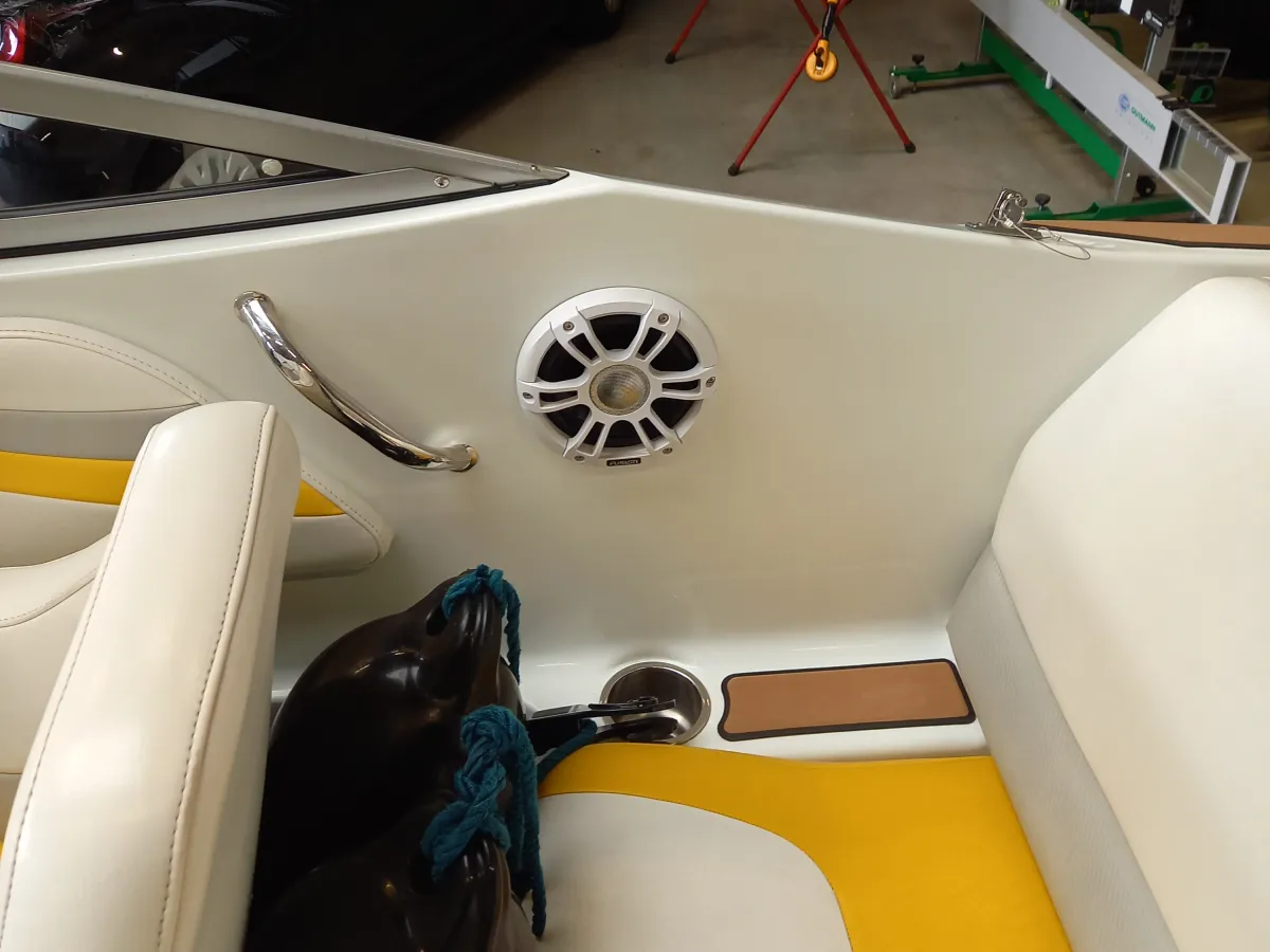 Polyester Speedboot Baja 192