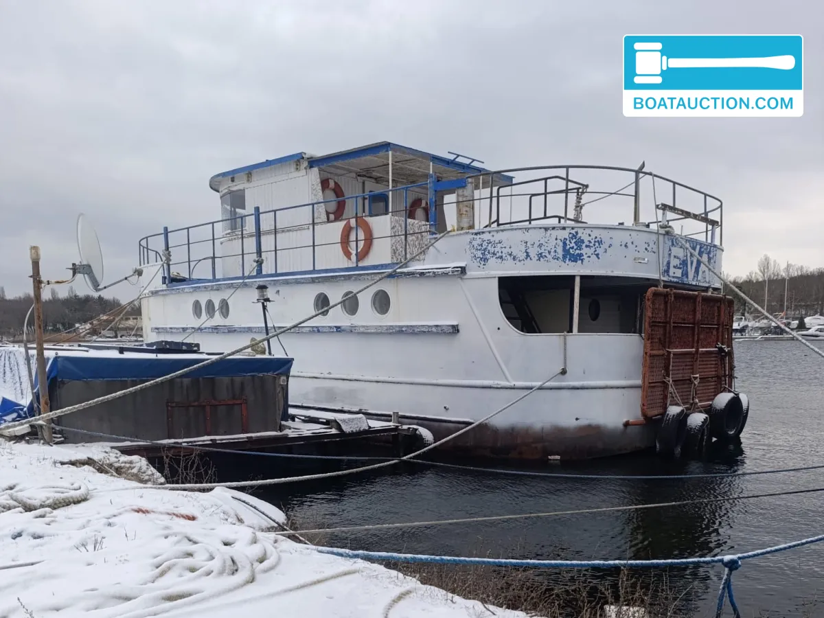 Thumbnail - Trawler 1500