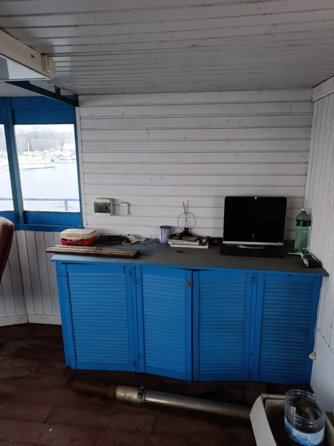 Steel Houseboat Trawler 1500