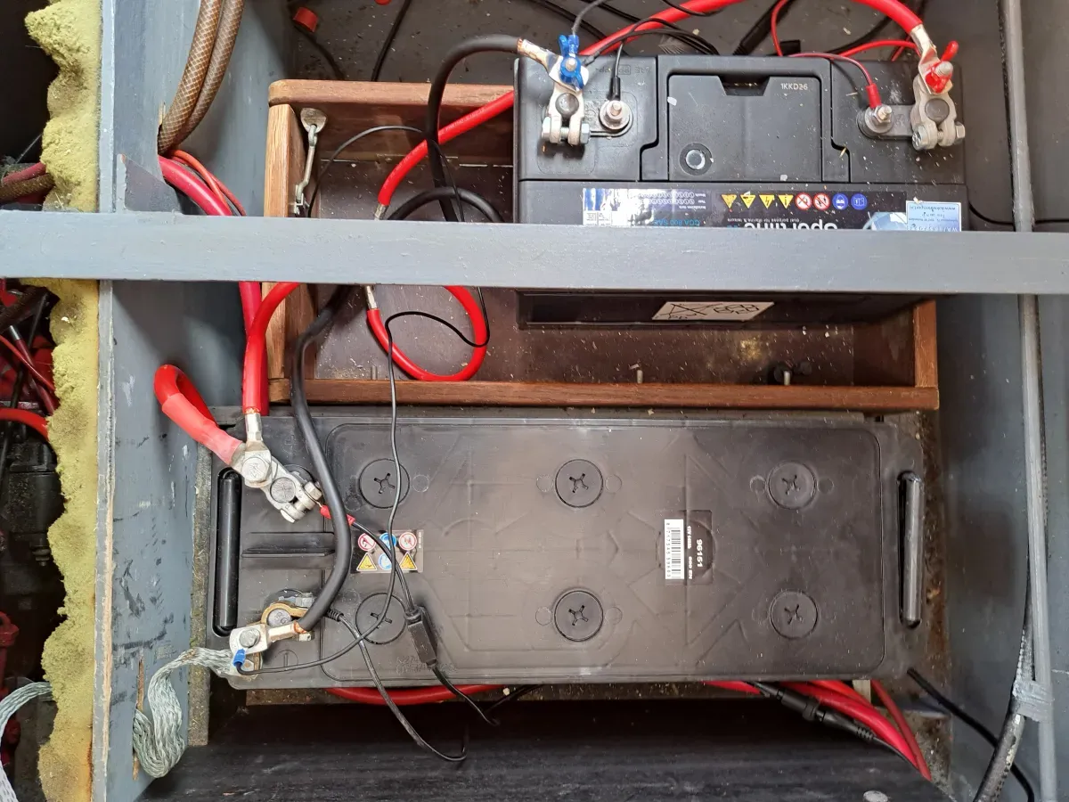 Acier Bateau à moteur Motorboat 830