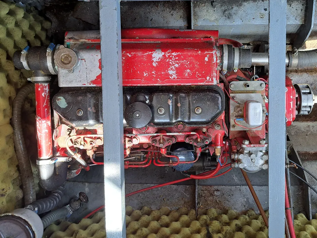 Acier Bateau à moteur Motorboat 830