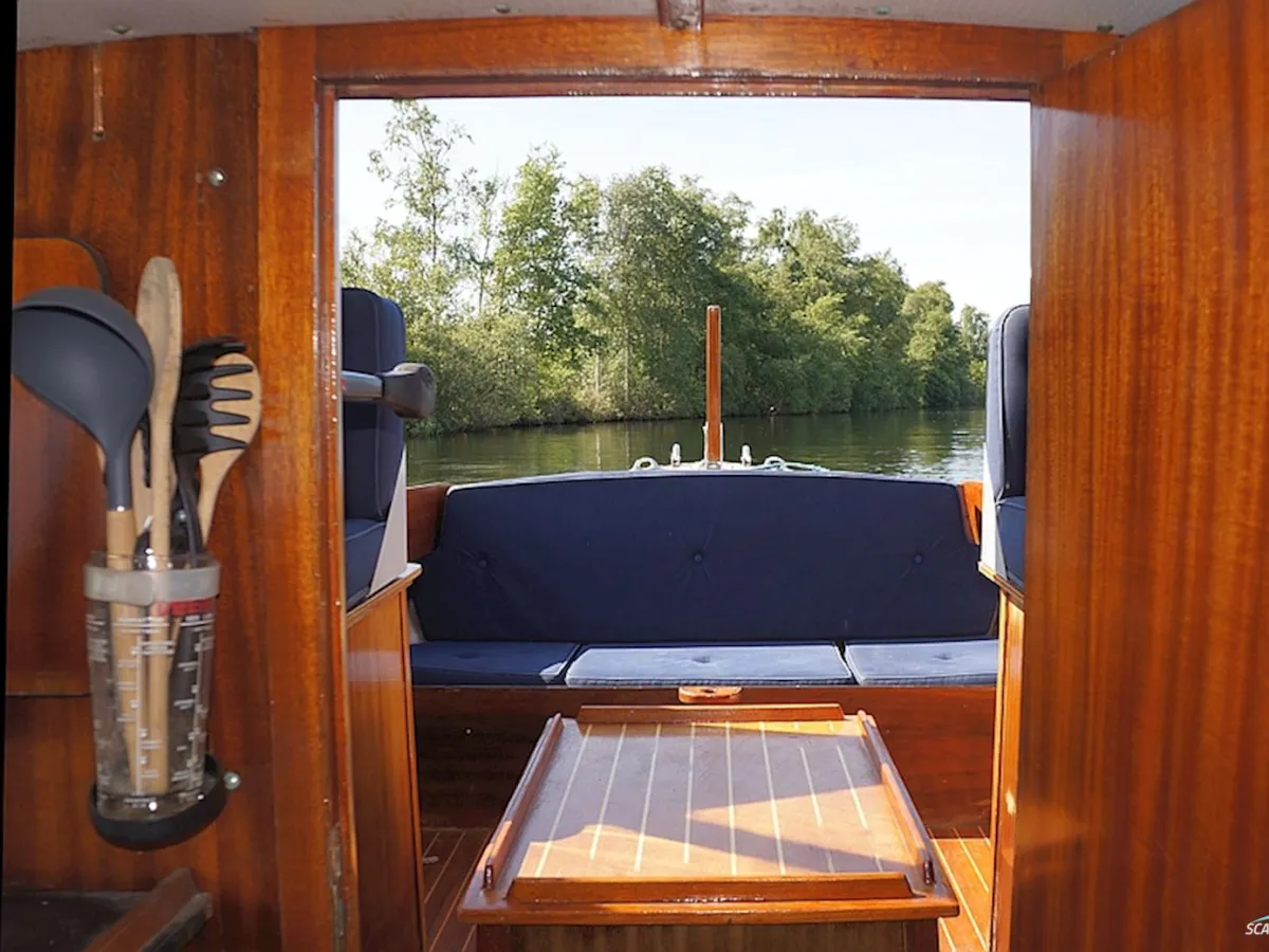 Polyester Motorboot Polar 22