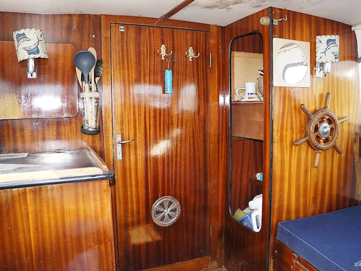 Polyester Motorboot Polar 22