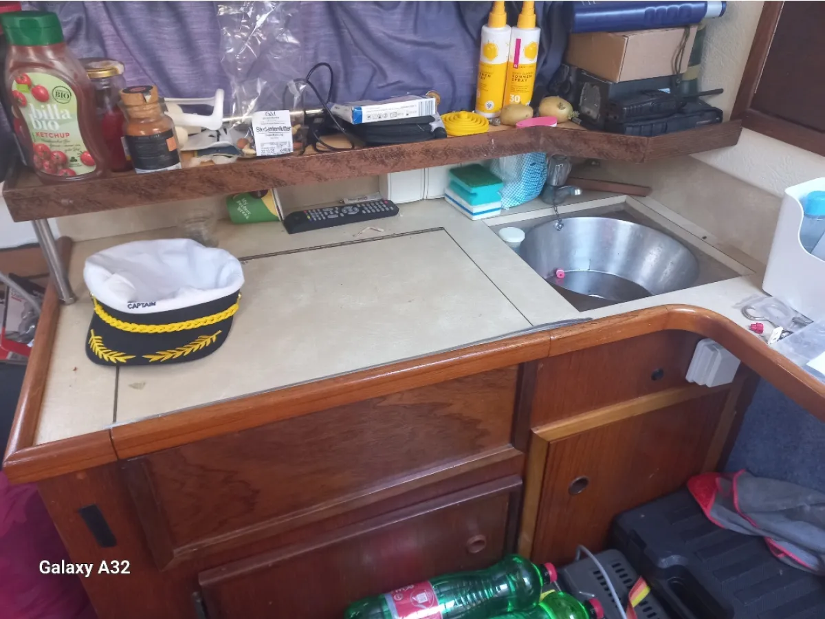 Polyester Motorboat Fairline 21