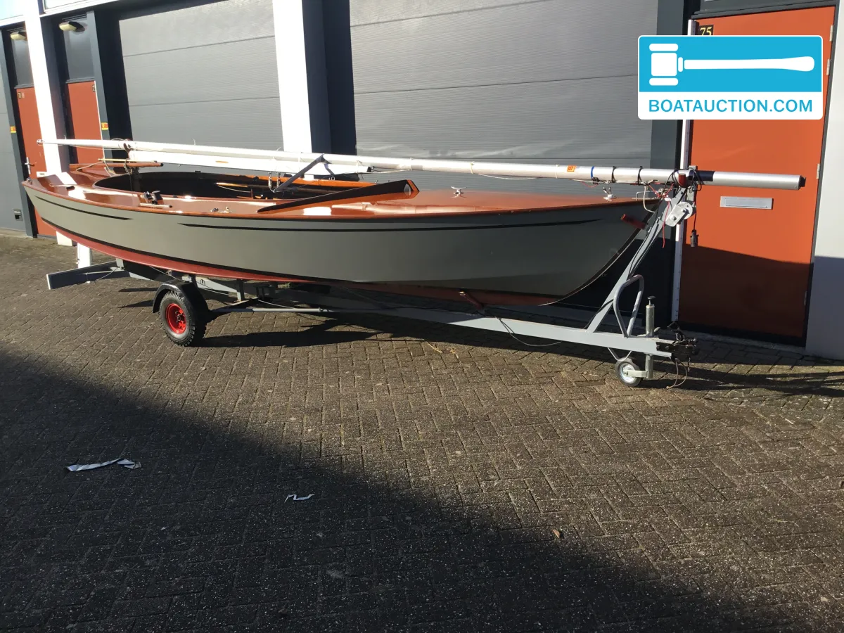 Thumbnail - Spanker 712