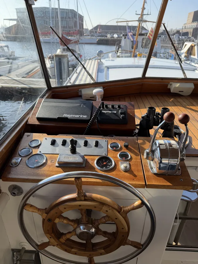 Steel Motorboat Super van Craft 13.50