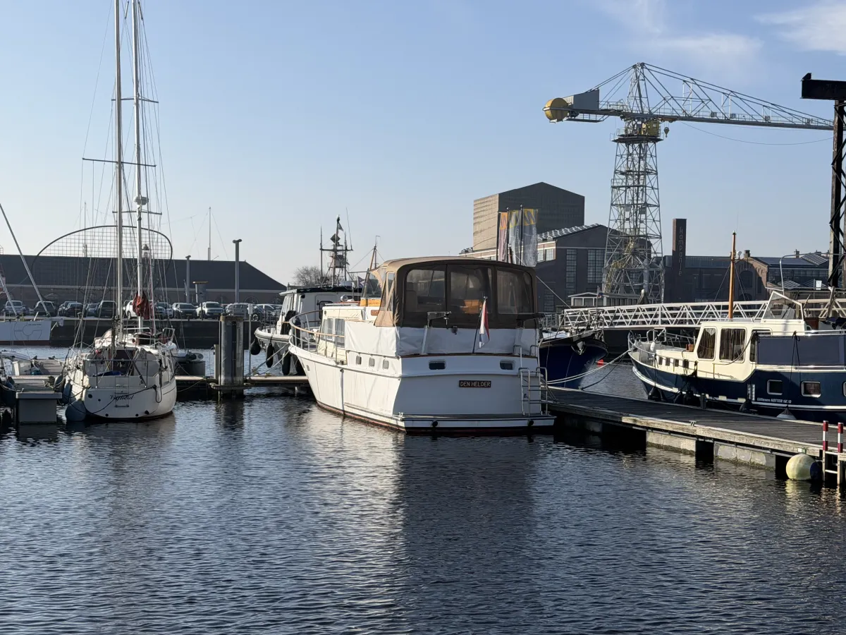 Steel Motorboat Super van Craft 13.50