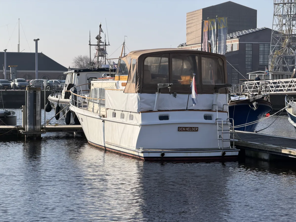 Steel Motorboat Super van Craft 13.50