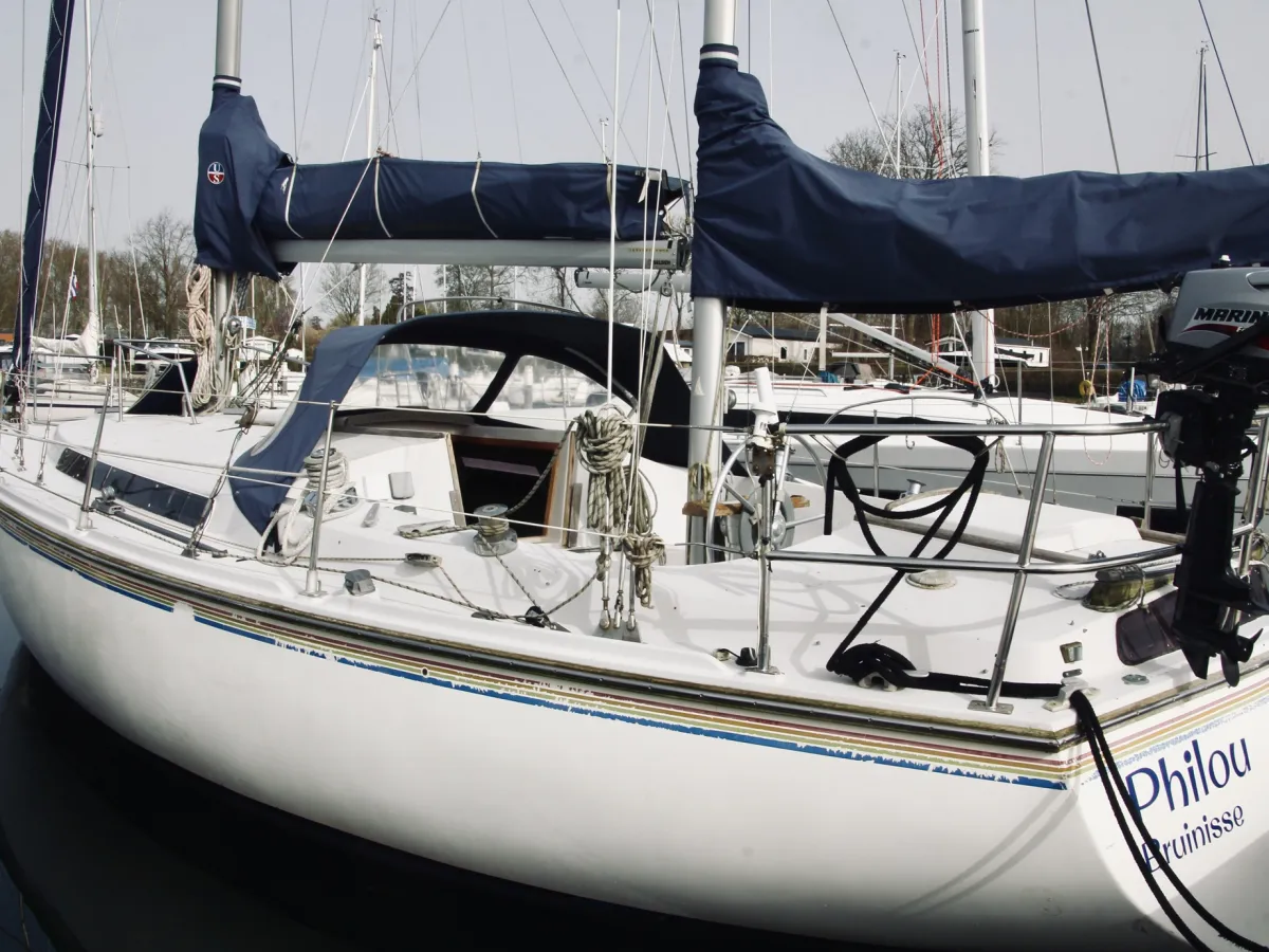 Polyester Sailboat Gib Sea 37 Ketch