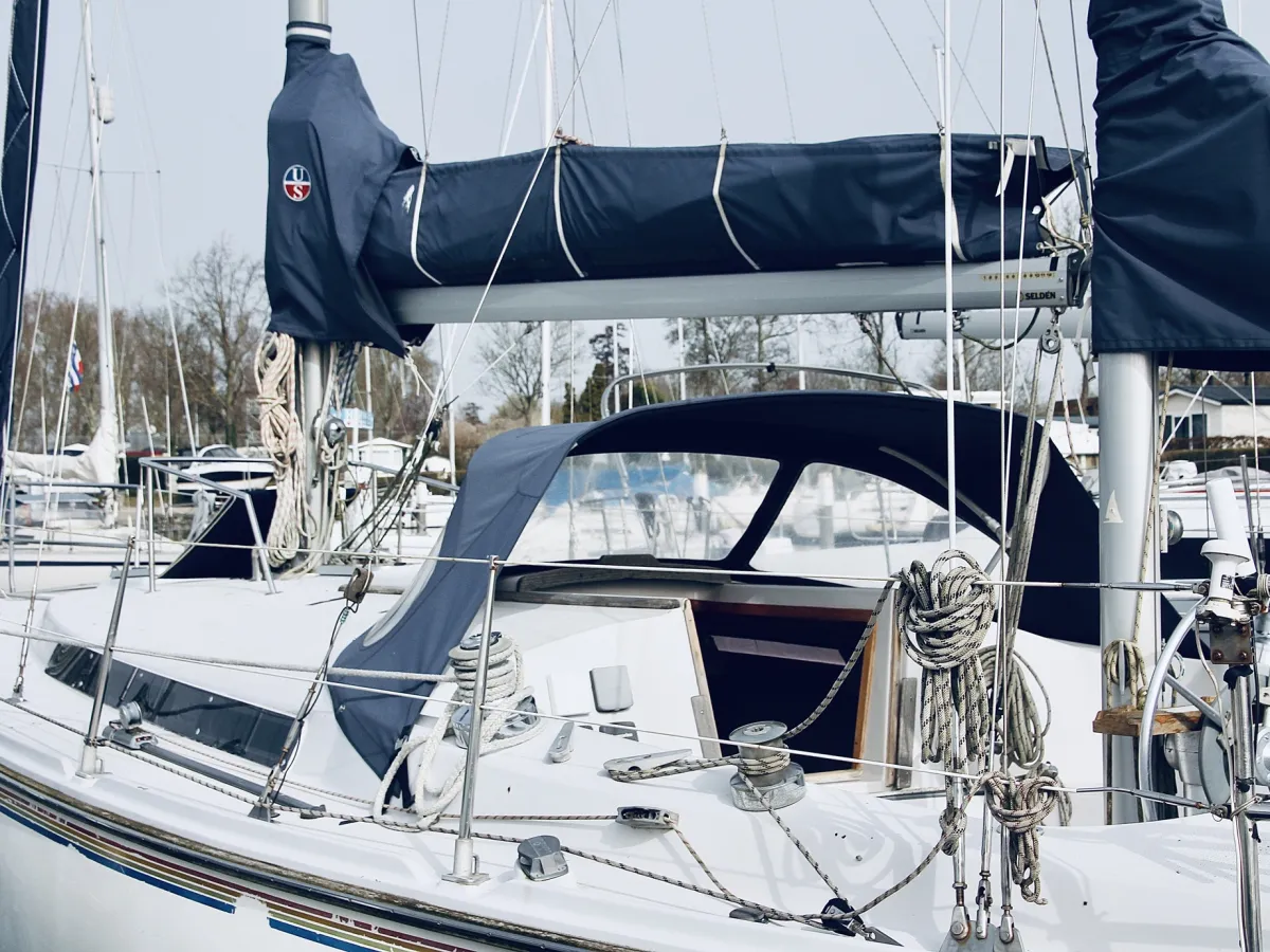 Polyester Sailboat Gib Sea 37 Ketch