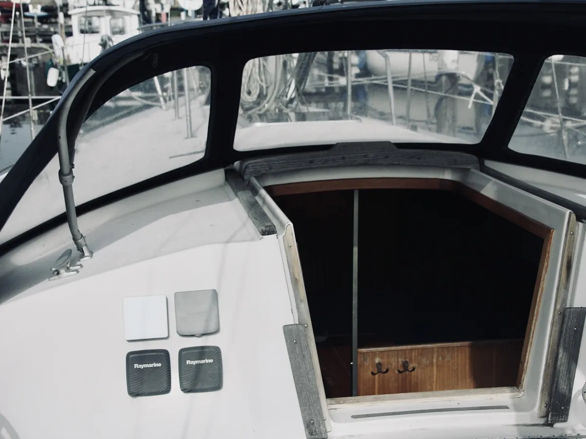 Polyester Sailboat Gib Sea 37 Ketch