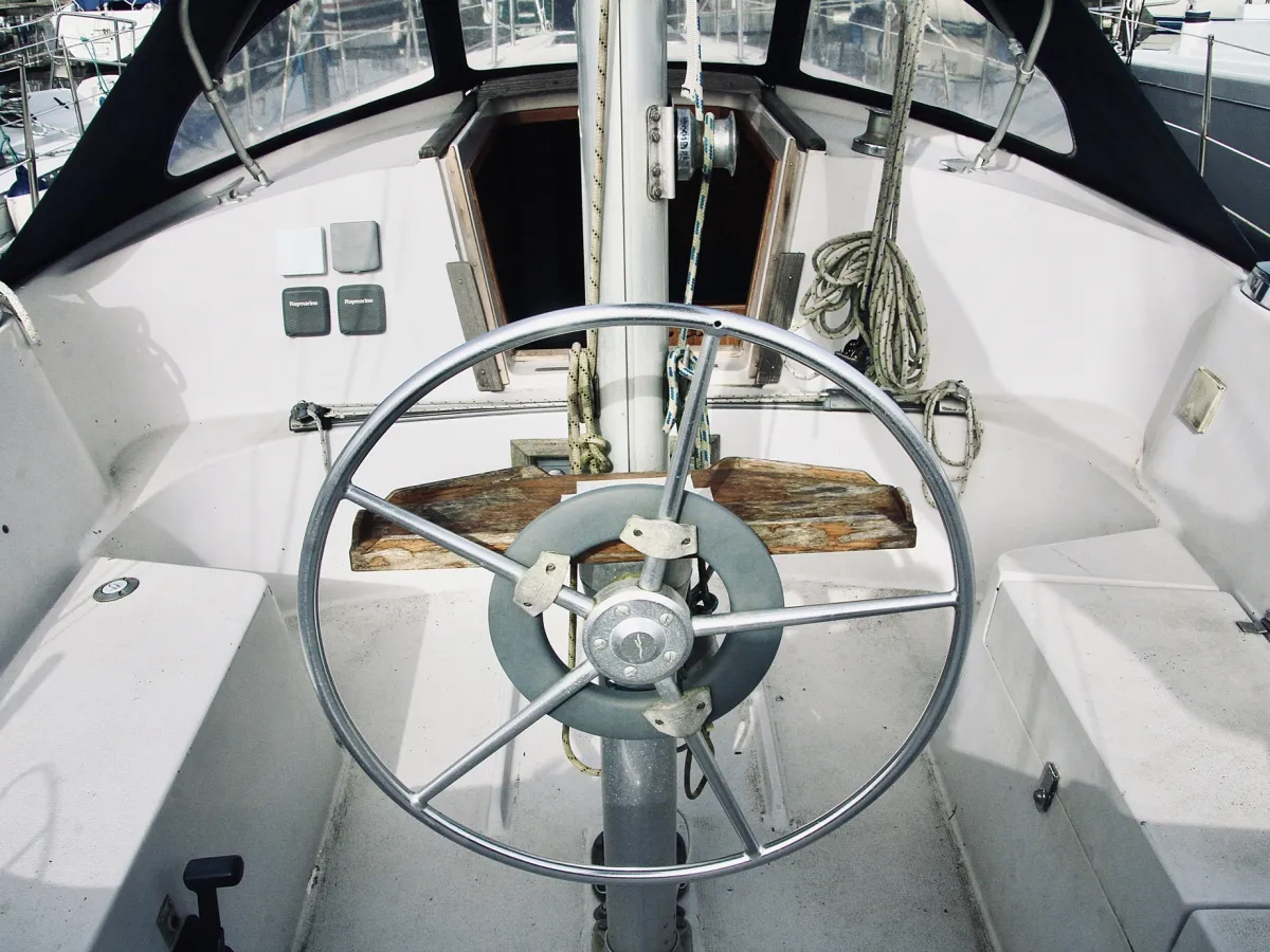 Polyester Sailboat Gib Sea 37 Ketch