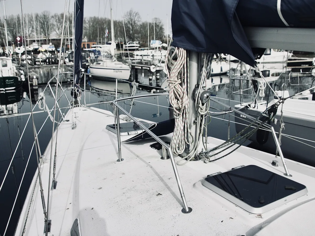 Polyester Sailboat Gib Sea 37 Ketch