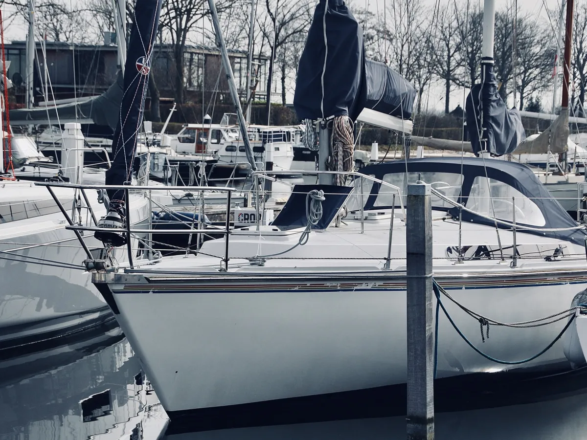 Polyester Sailboat Gib Sea 37 Ketch