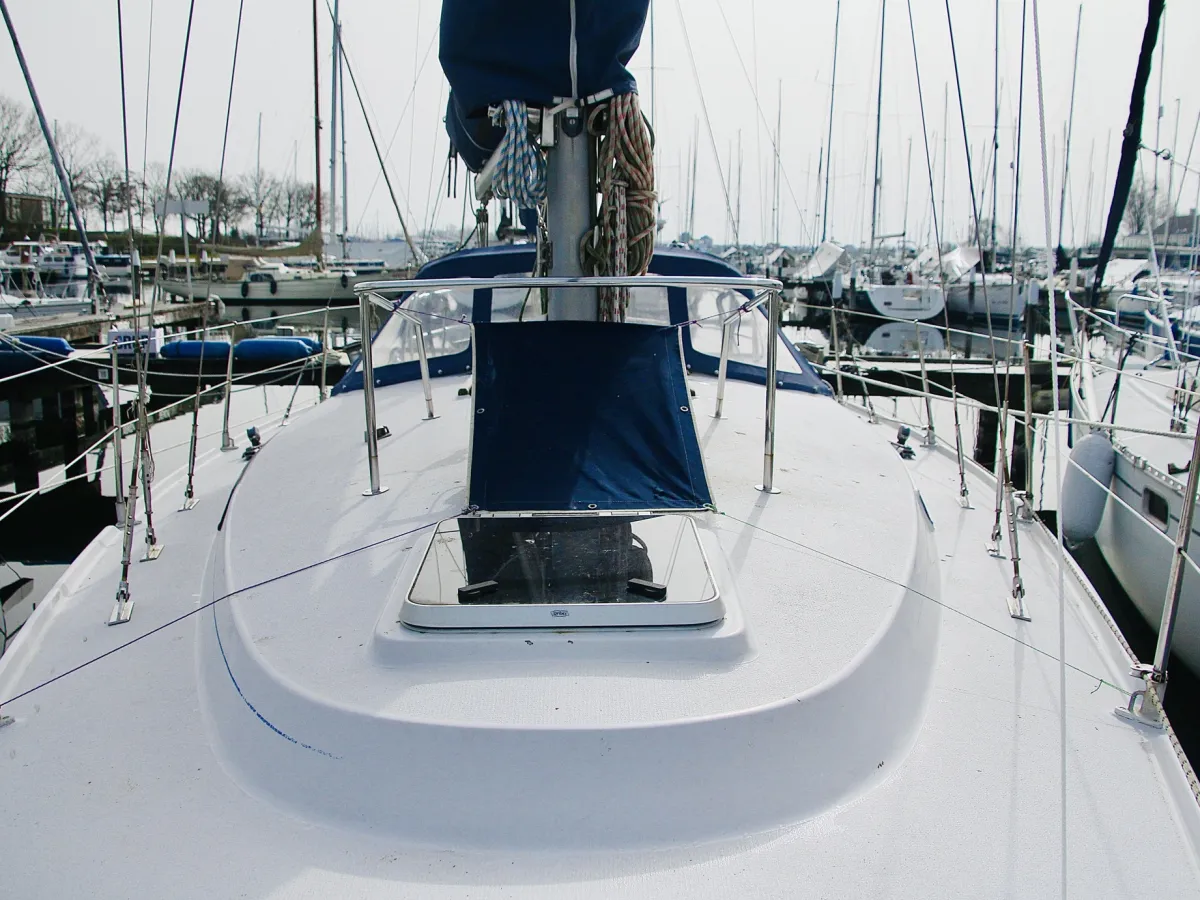 Polyester Sailboat Gib Sea 37 Ketch