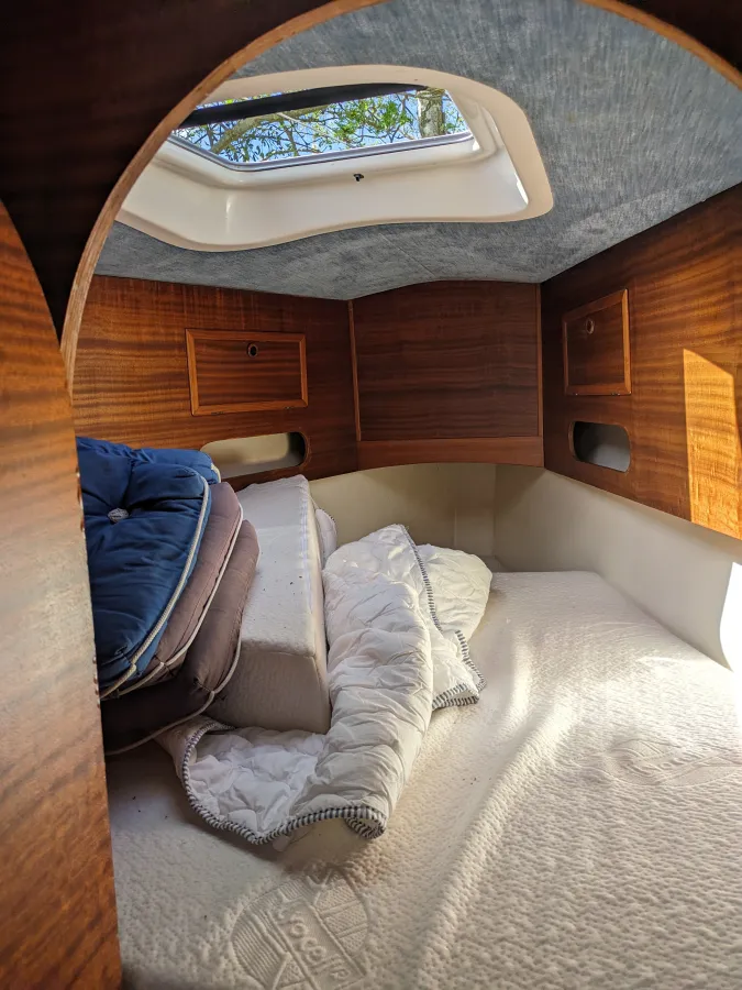 Polyester Sailboat Shanta 900 KS