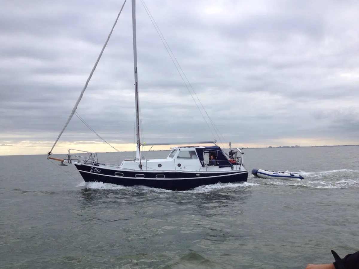 Staal Zeilboot Unter Elbe Motorsailer
