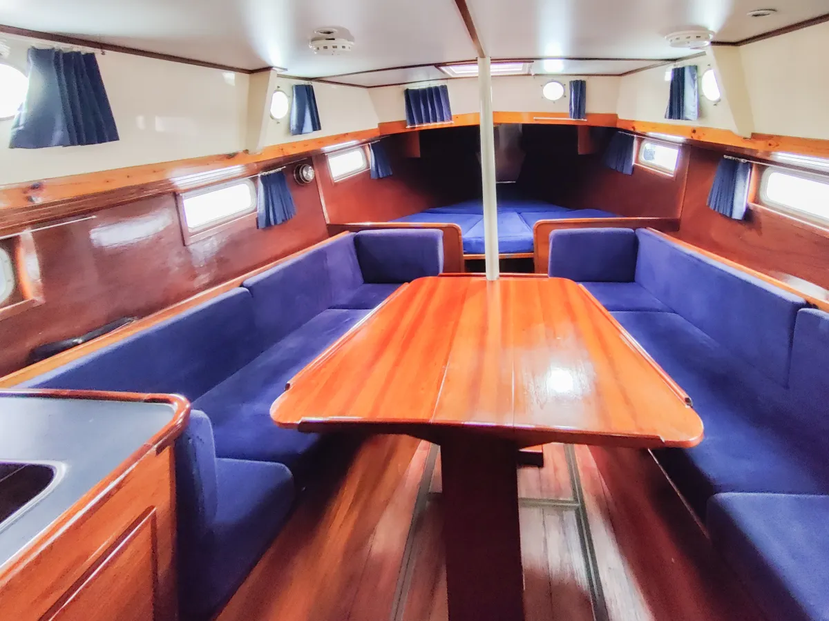 Staal Zeilboot Unter Elbe Motorsailer