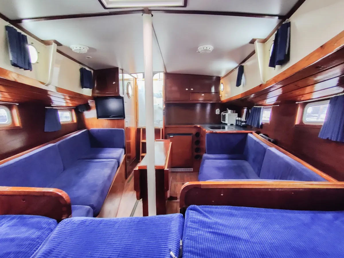 Staal Zeilboot Unter Elbe Motorsailer