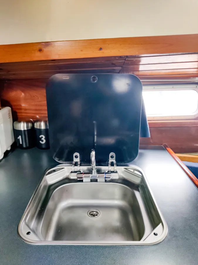 Staal Zeilboot Unter Elbe Motorsailer