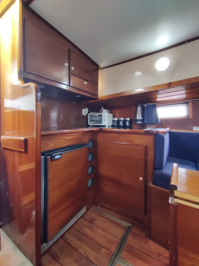 Staal Zeilboot Unter Elbe Motorsailer