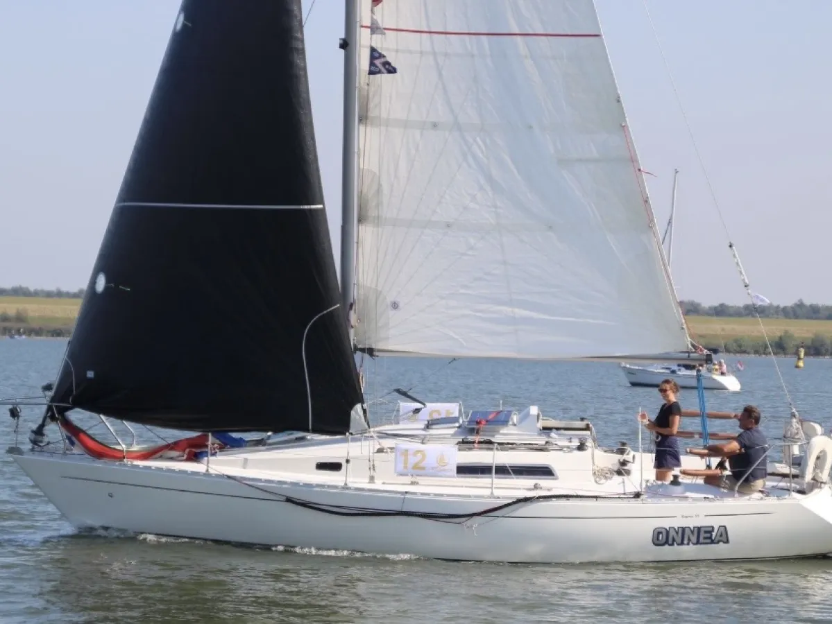 Polyester Zeilboot Sigma 33 OOD