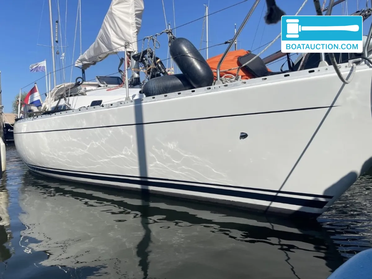 Thumbnail - Sigma 33 OOD