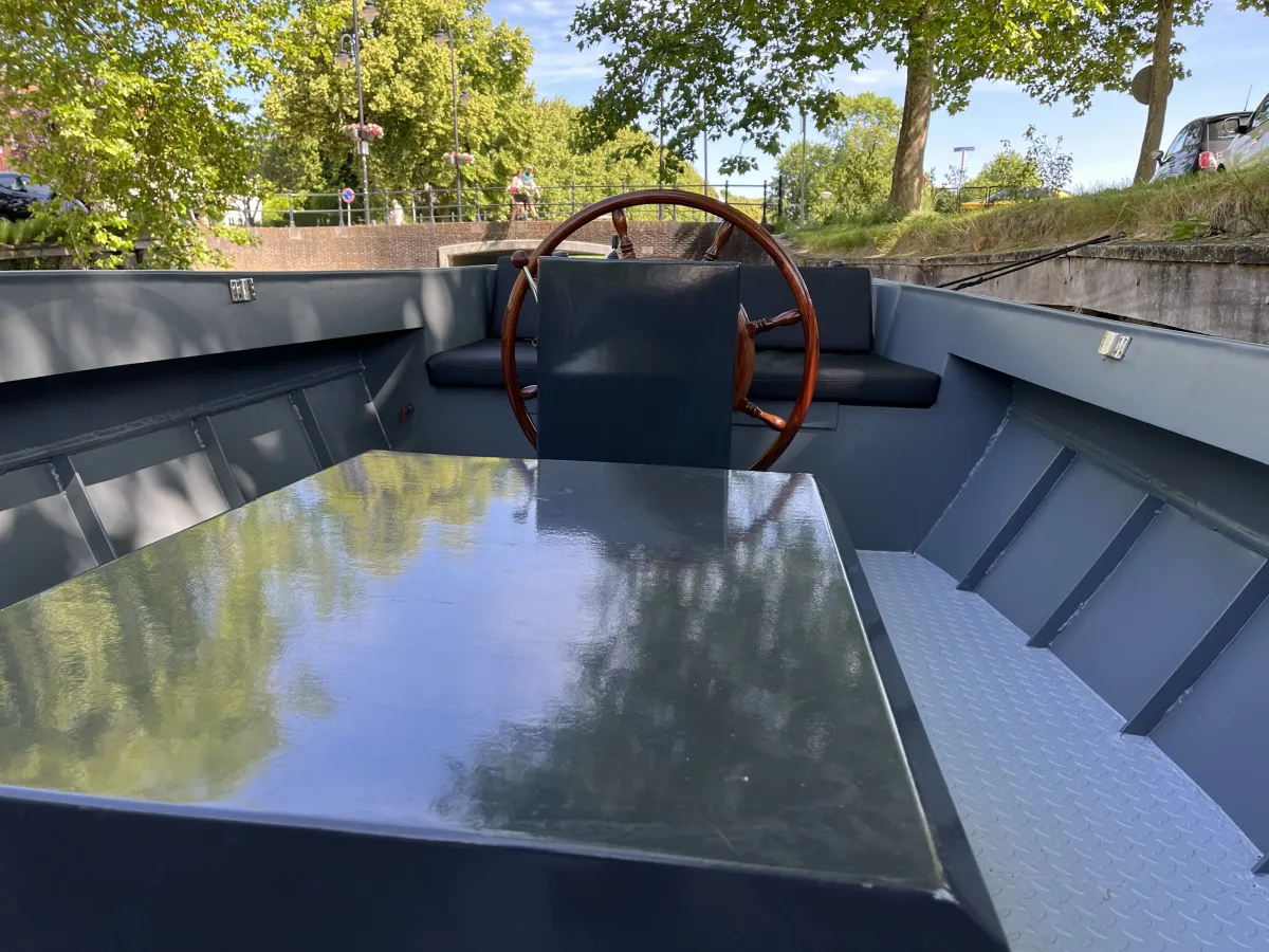 Steel Sloop Motorsloep 875