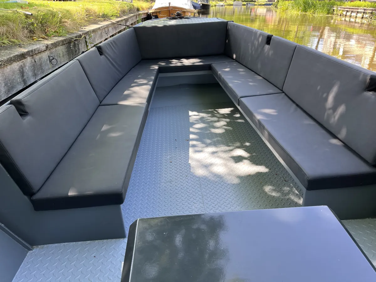 Steel Sloop Motorsloep 875