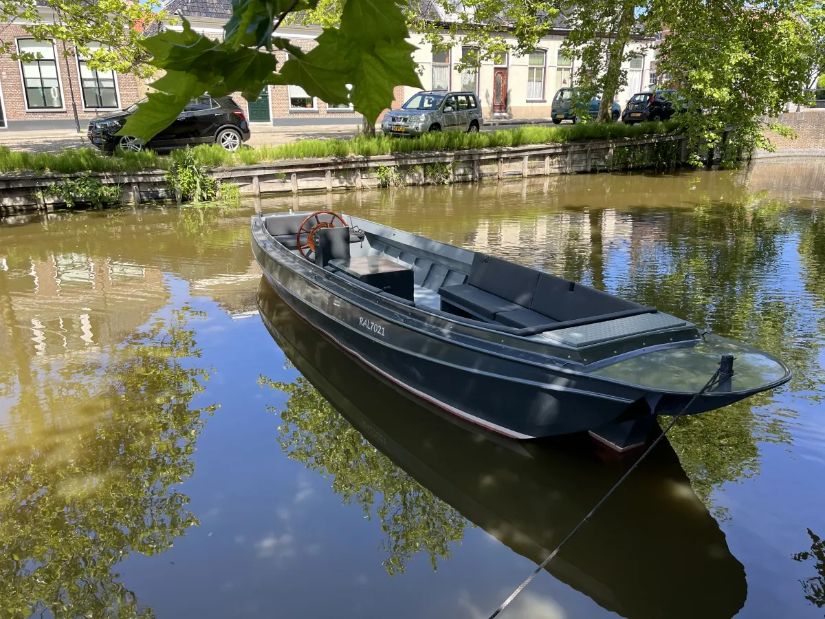 Steel Sloop Motorsloep 875