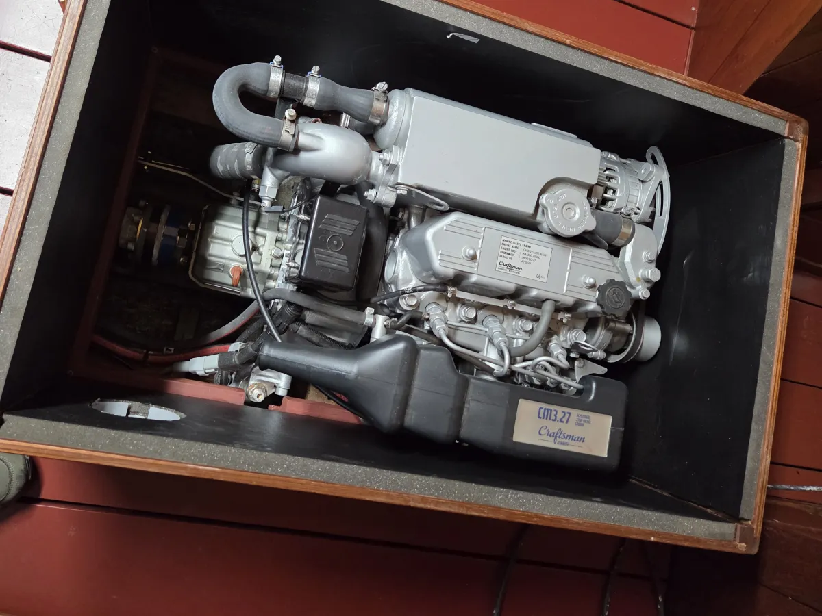 Wood Motorboat Rechlin kajuitmotorboot