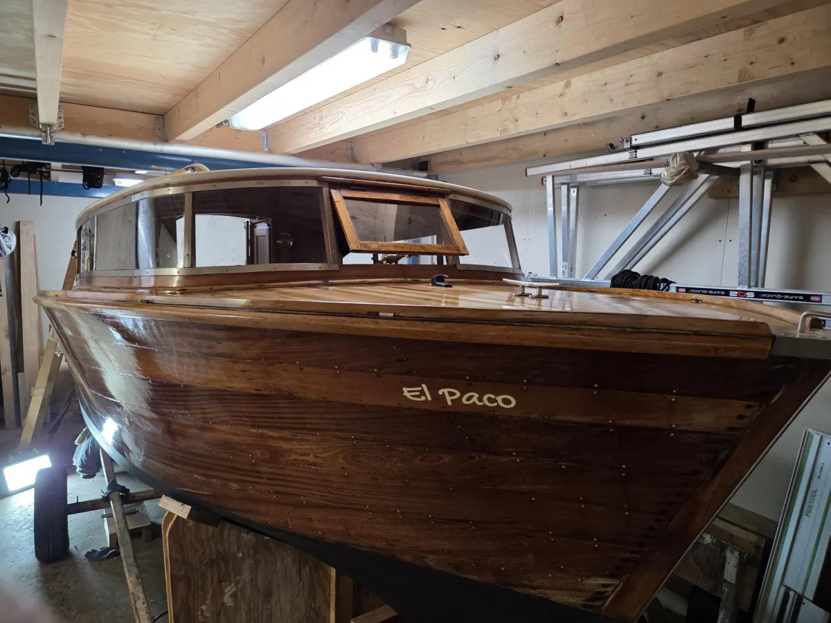 Wood Motorboat Rechlin kajuitmotorboot