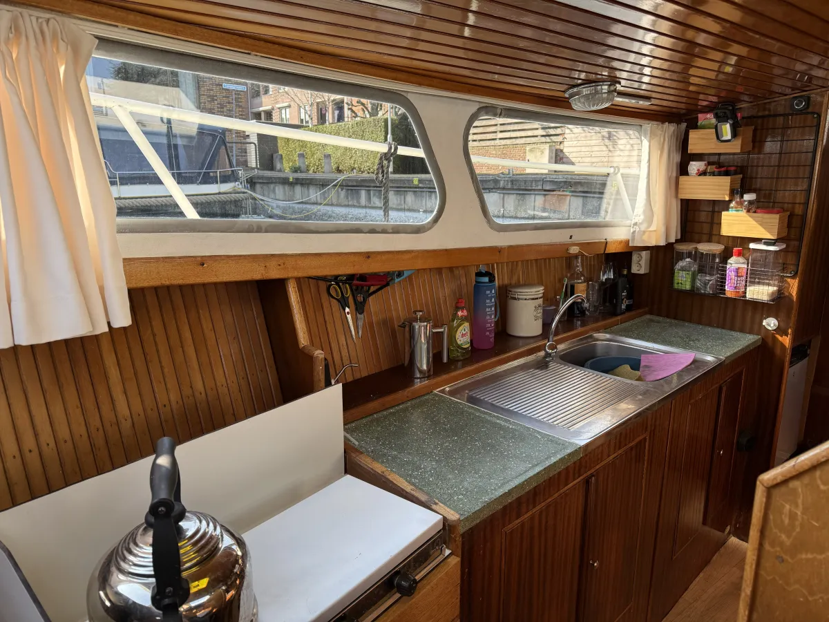 Acier Bateau à moteur Stabila 840