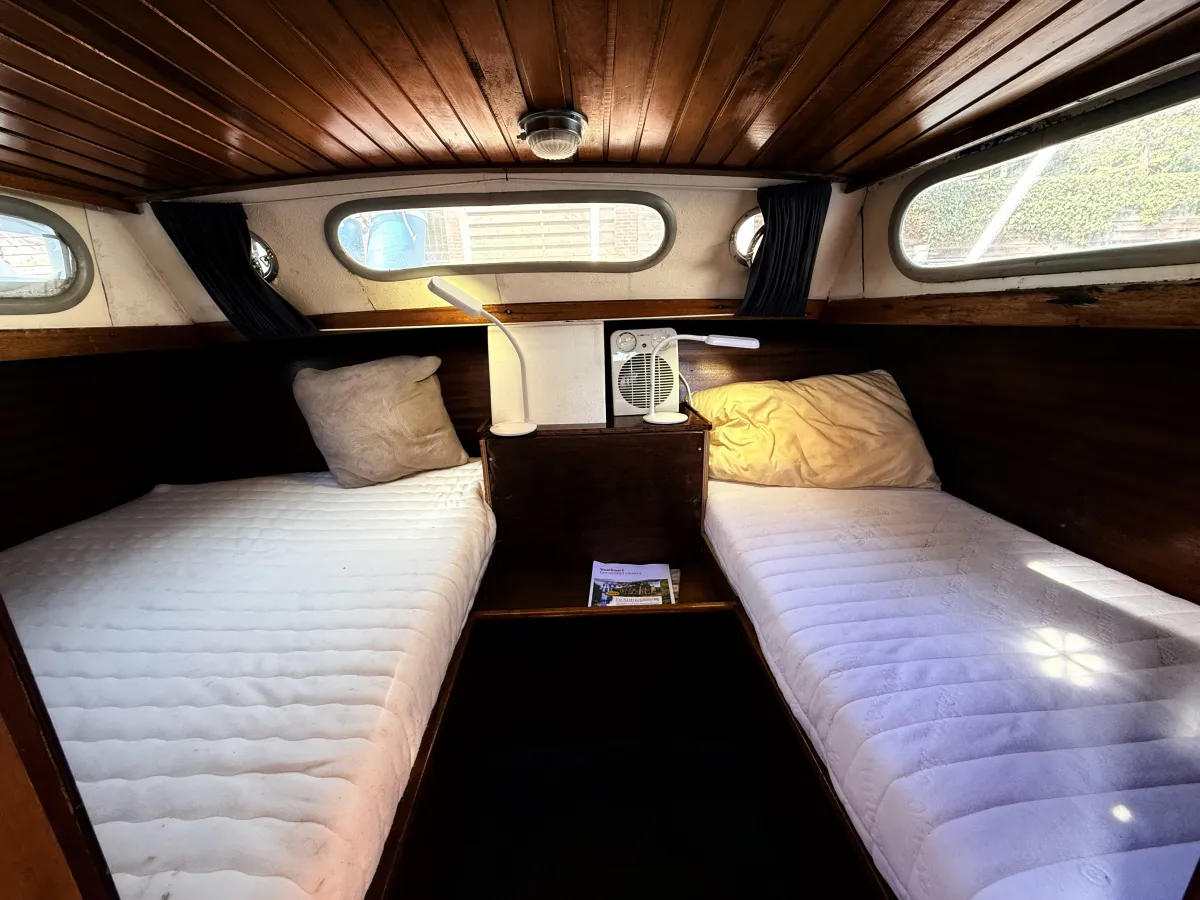 Acier Bateau à moteur Stabila 840